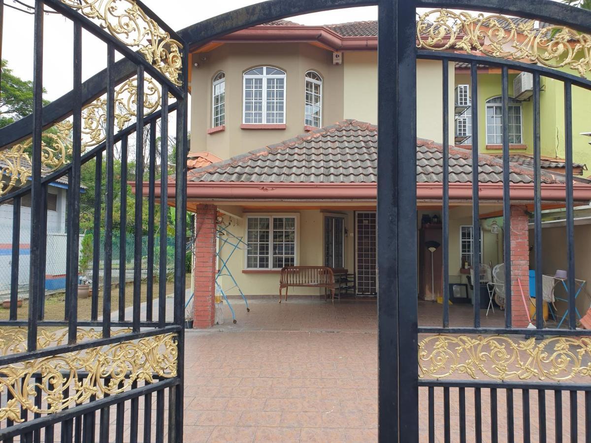 Lavender Impian Homestay Kajang Exteriér fotografie